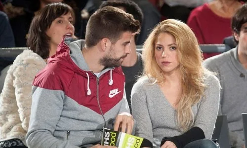 6 futbolçu ilə birlikdə olan qadın kimdi? - FOTOLAR 