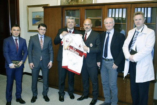 "Milan" Bakıda məktəb açır - FOTO