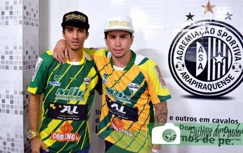 Reynaldo Braziliyanın məşhur futbolçusu ilə görüşdü - FOTOLAR 