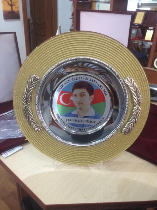 Vüqar Həşimovun adı əbədiləşdirildi - FOTO