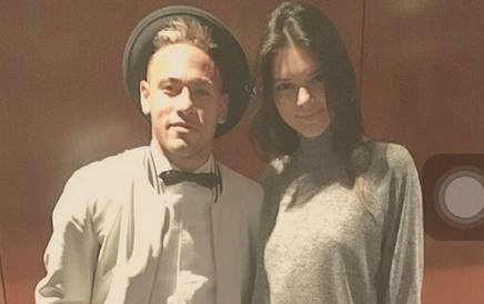 Neymar erməninin bacısına vurulub - FOTOLAR