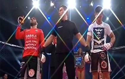 İdmançımız ermənilərin önünə "Xocalı" yazısı ilə çıxdı! - FOTO
