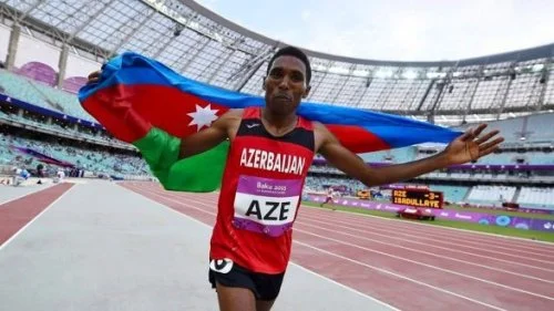 Millimizin sabiq baş məşqçisi axtarışa verildi - ŞOK 