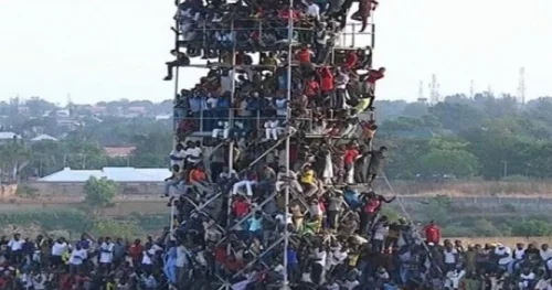 25 minlik stadiona 40 min azarkeş gəldi - FOTO 