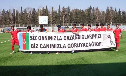 Futbolçulardan ordumuza dəstək - FOTO 