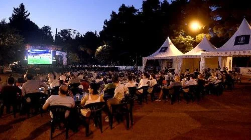 Bakı Olimpiya Stadionunu sosisxanaya çevirən SMG kimlərə xidmət edir? 