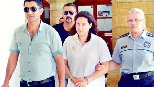 Qadın idmançı qadın sevgilisini döydü, polis həbs etdi - FOTO 
