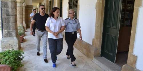 Qadın idmançı qadın sevgilisini döydü, polis həbs etdi - FOTO