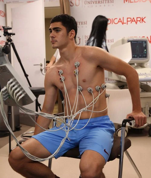 Ramil Şeydayev rəsmən "Trabzonspor"da - maaşı açıqlandı 