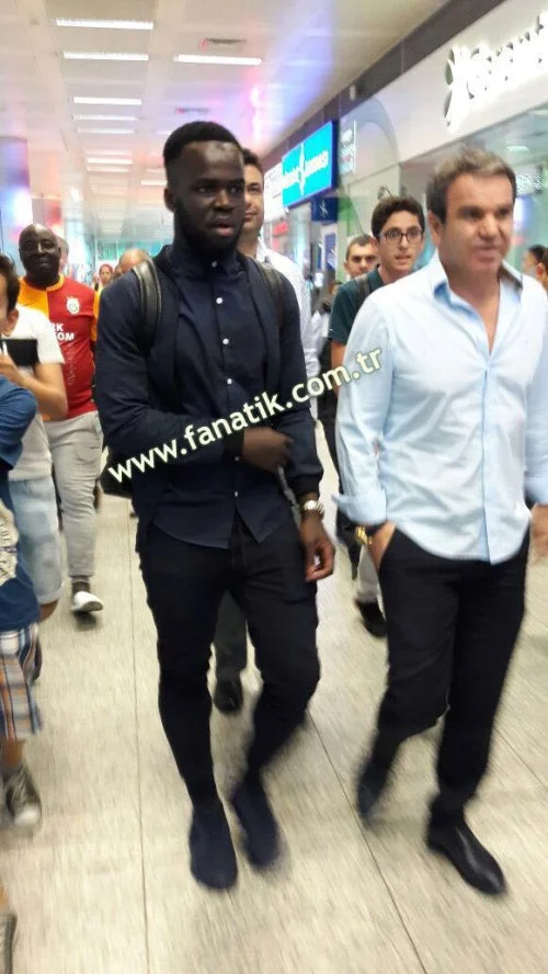"Qalatasaray" növbəti transfer - İstanbula gəldi 