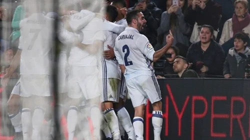 UEFA tərbiyəsiz jestə görə üzr istədi - FOTO 