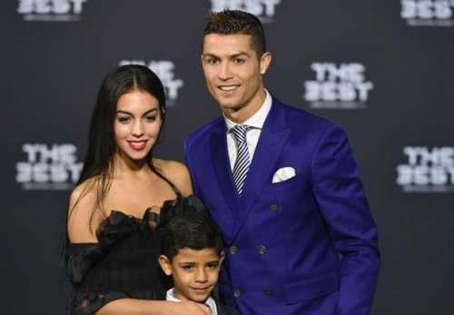 Bu da Ronaldonun yeni sevgilisi - FOTO