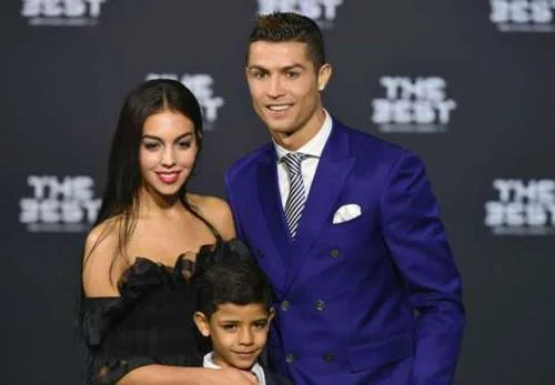 Bu da Ronaldonun yeni sevgilisi - FOTO 