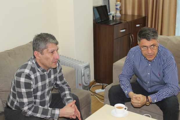 Georgi Nikolov: "Xərçəngdən əziyyət çəkirəm, Azərbaycandan isə məni buraxmırlar"