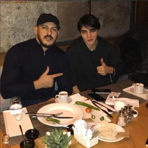 "Survivor"un xanım iştirakçısı Zabit Səmədovla - FOTO 