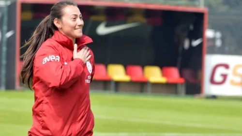 Futbolun gözəlləri: siyahıda azərbaycanlı da var - FOTO 