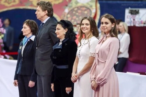 Putinin sevgilisi, dəbli və qüsursuz Alina illər sonra ilk dəfə - FOTO/VİDEO 