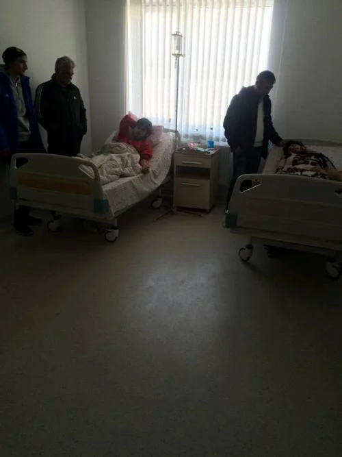 Azərbaycan klubunda kütləvi zəhərlənmə: xəstəxanaya yerləşdirildilər - FOTO 
