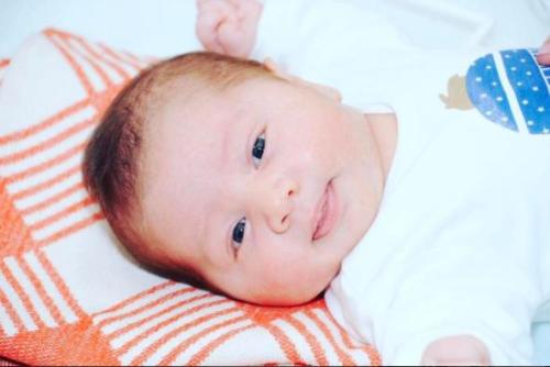 Rafael Ağayevin yeni doğulan oğlunu göstərdi - FOTO