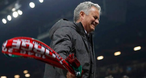 Matç bitdi, Mourinyo göz yaşı tökdü - FOTO