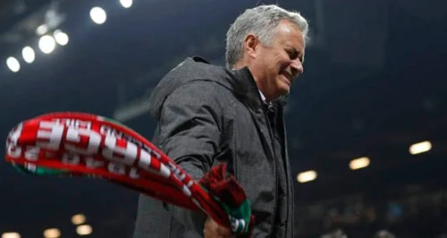 Matç bitdi, Mourinyo göz yaşı tökdü - FOTO 
