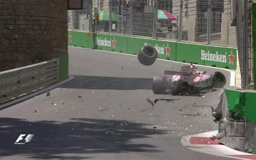 Bakıda keçirilən “Formula 1” yarışında dəhşətli qəza - FOTO-VİDEO 