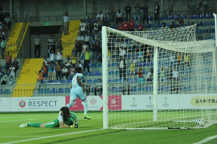 Debüt oyununda qələbə - FOTOLAR 