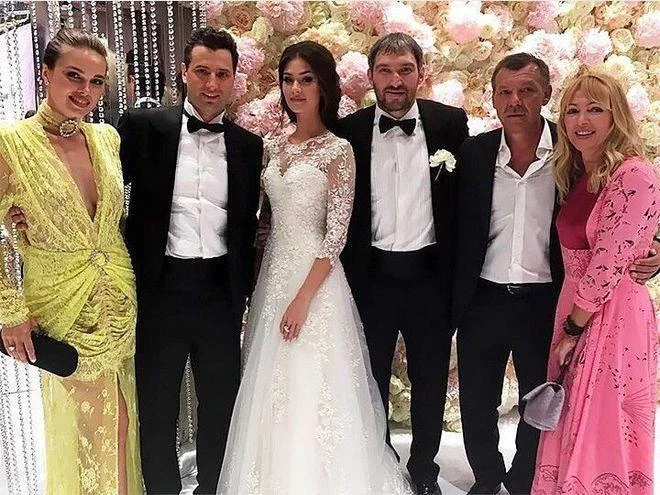 Məşhur idmançı aktrisa ilə evləndi - FOTOLAR 