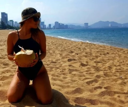 Millimizin üzvü özünü porno-ulduza oxşatdı - FOTO-VİDEO 