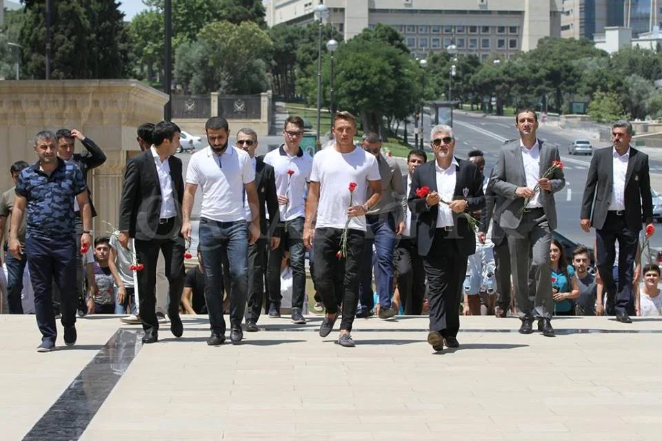 "Qarabağ" Şəhidlər Xiyabanında - FOTOLAR 