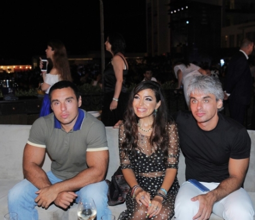 Leyla Əliyeva idmançı bibisi oğlanları ilə birarada - FOTO