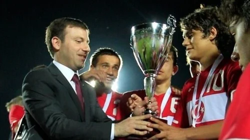 Azərbaycanla bağlılığı olan məşhur futbolçular - FOTOLAR 