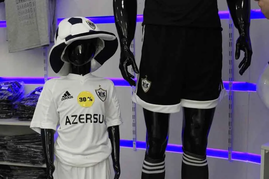 Əzizinəm "Qarabağ"... Bir xanımın azarkeşliyi - FOTOLAR 