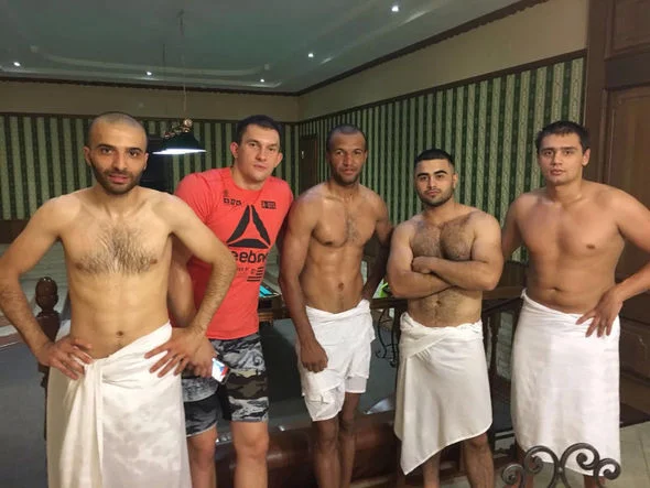 Rus idmançını döyə-döyə öldürən azərbaycanlı Anar kimdir? - FOTO/VİDEO 
