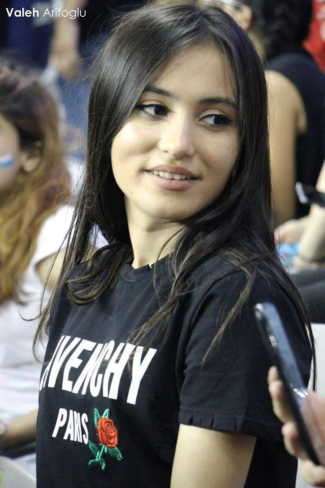 "Qarabağ"ın ən gözəl azarkeşləri - FOTOLAR 