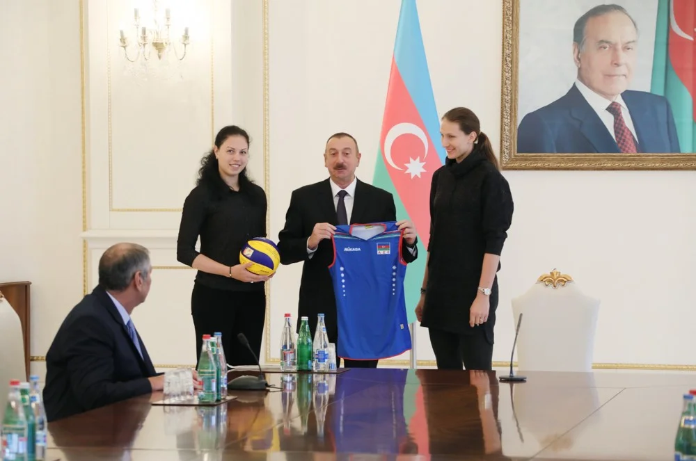Prezident milli komandanı qəbul etdi - FOTOLAR 
