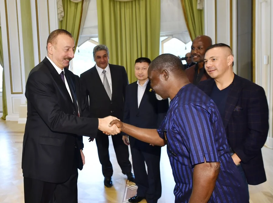 Prezident boksçularla görüşdü - FOTOLAR 