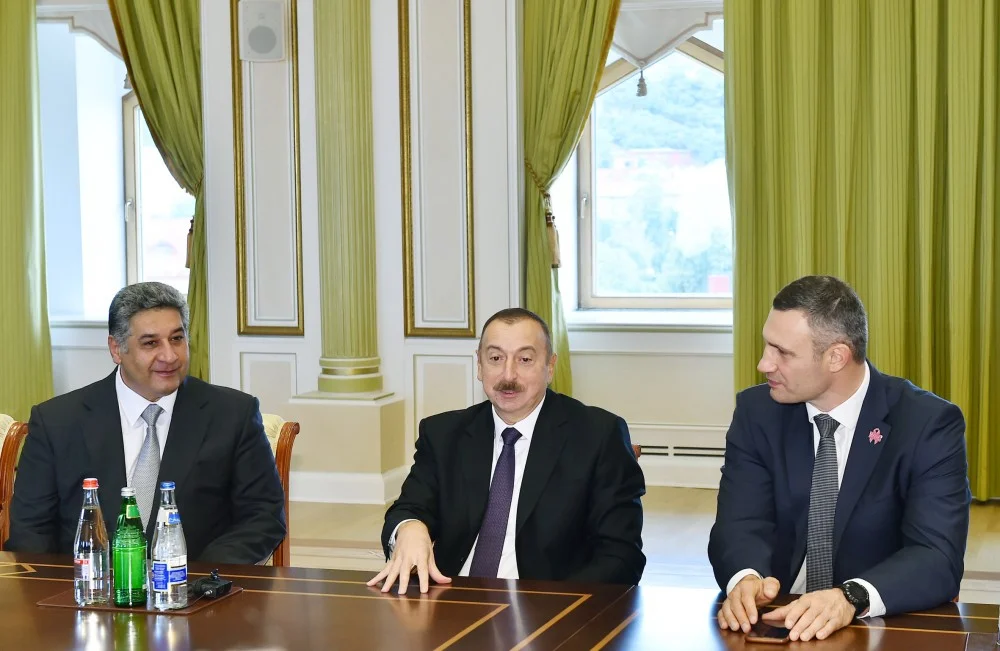 Prezident boksçularla görüşdü - FOTOLAR 