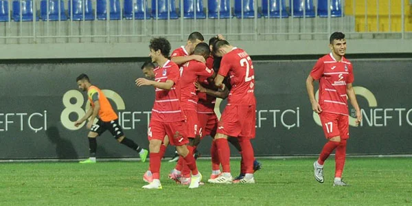 "Qarabağ" vahid lider oldu, "Neftçi" Zirədə dayandı 
