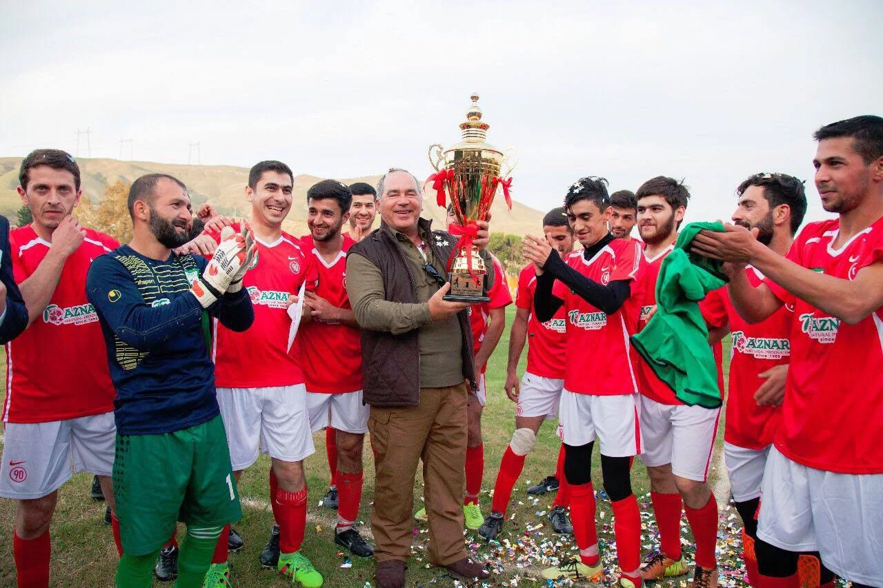 İş adamı Göyçayda stadion açdı, kluba 10 min manat mükafat verdi - FOTOLAR 