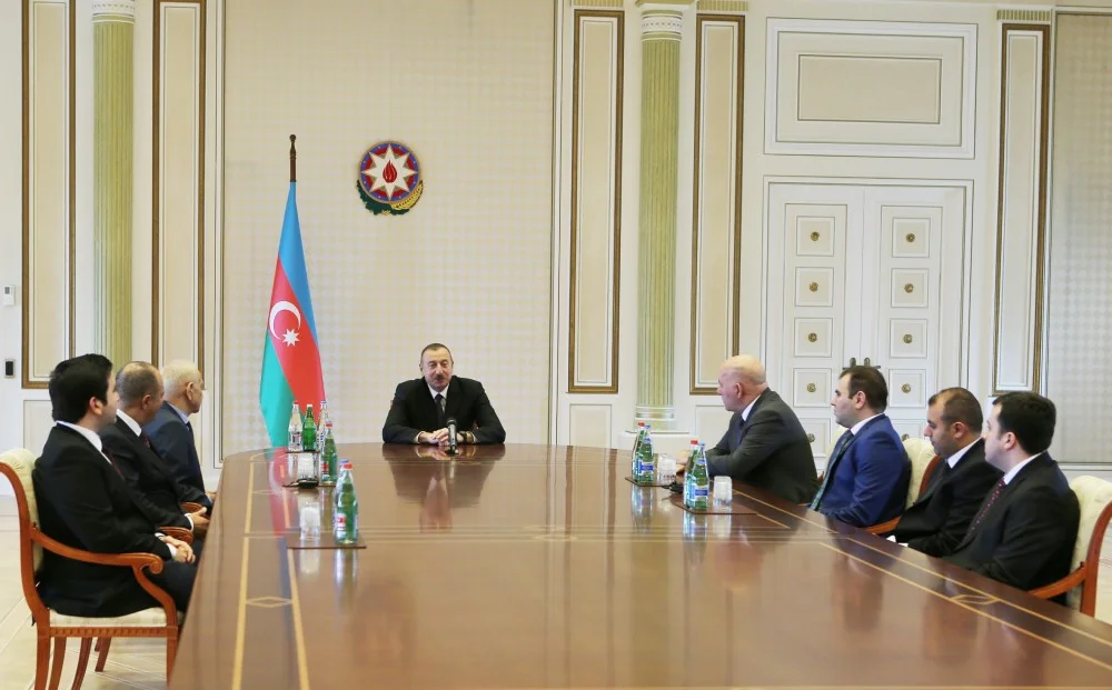 Prezident yığma komandanı qəbul etdi - FOTOLAR 