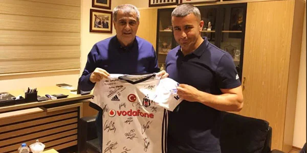 Şenol Günəşdən Qurban Qurbanova xüsusi hədiyyə - FOTO 