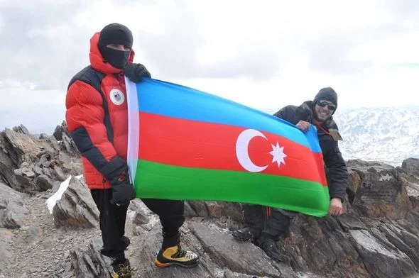 Azərbaycanda alpinistlər dağda yoxa çıxdı (FOTOLAR)  