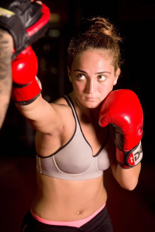 Azərbaycanlı xanım döyüşçü Dubayda Badr Hari ilə görüşdü (FOTOLAR) 