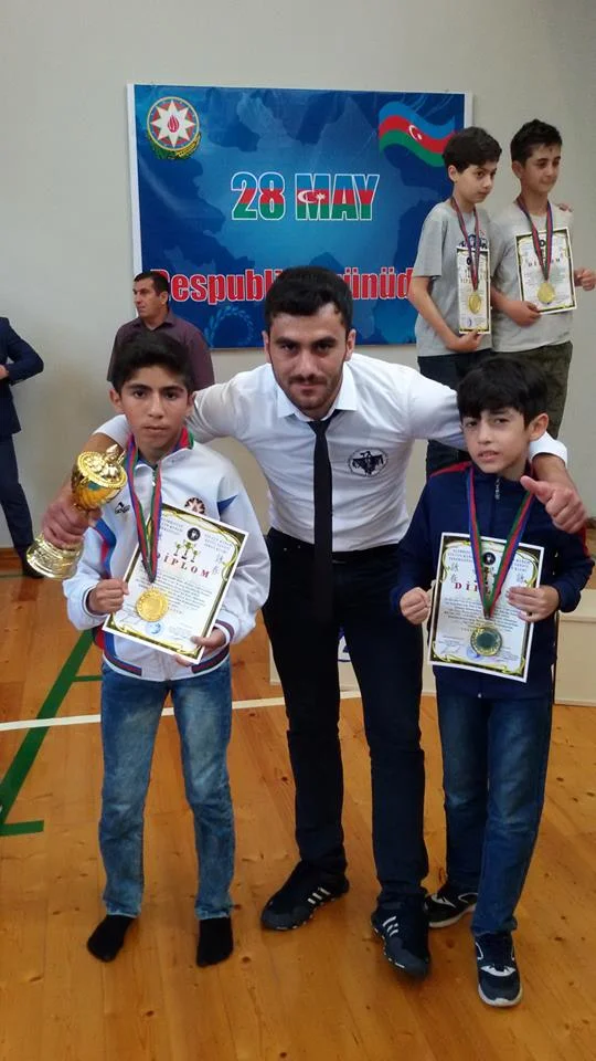 Dünya çempionu Bakıda "BMW" ilə adam vurub öldürdü - FOTOLAR 
