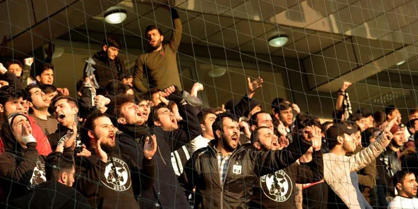 "Neftçi" autsayderi tək qolla keçdi, "İnter Arena"da xallar bölündü 