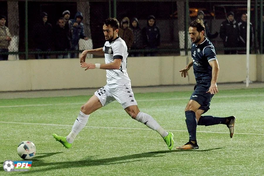 2 qol, söyüş, dava, qırmızı vərəqə... - FOTO/VİDEO 