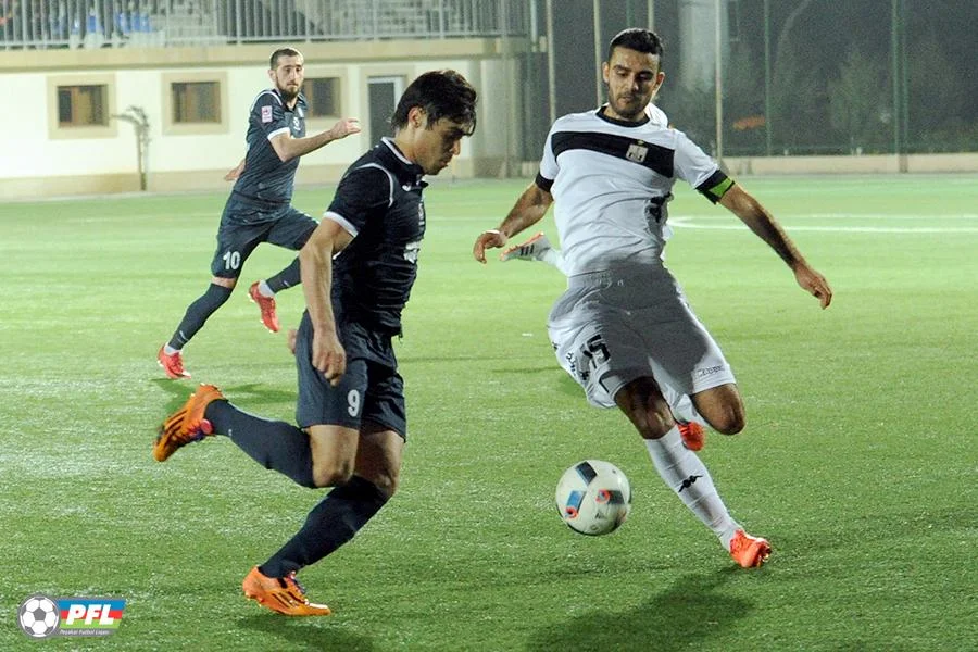 2 qol, söyüş, dava, qırmızı vərəqə... - FOTO/VİDEO 