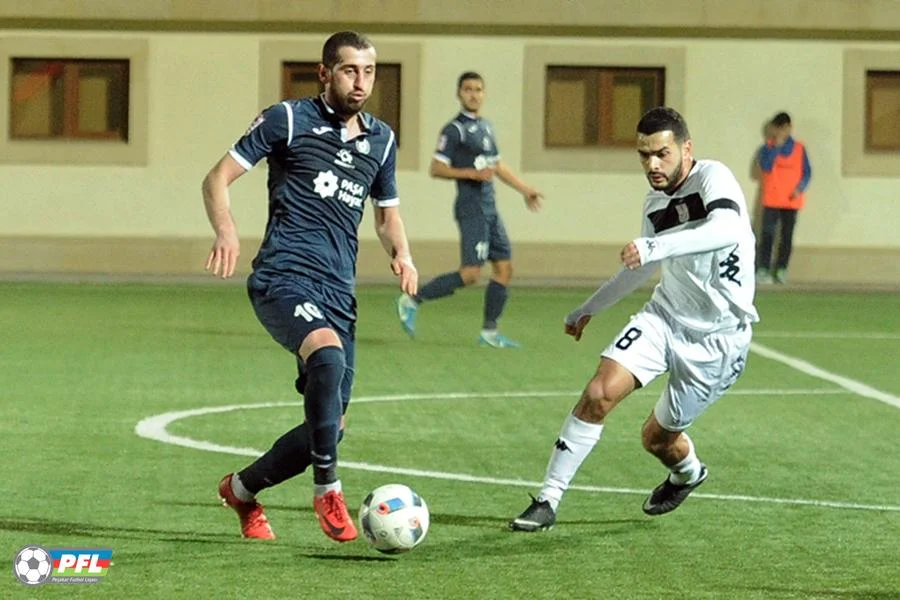 2 qol, söyüş, dava, qırmızı vərəqə... - FOTO/VİDEO 