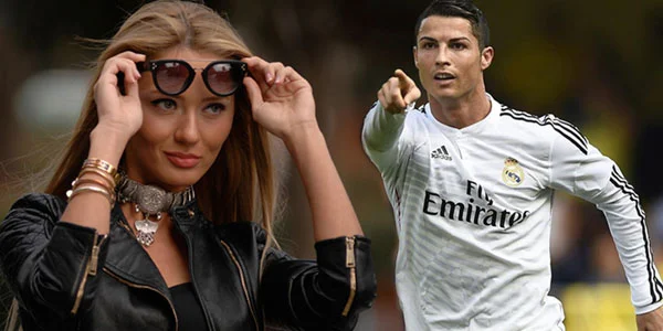 Türk model: "Ronaldo məni evinə dəvət etdi..." 